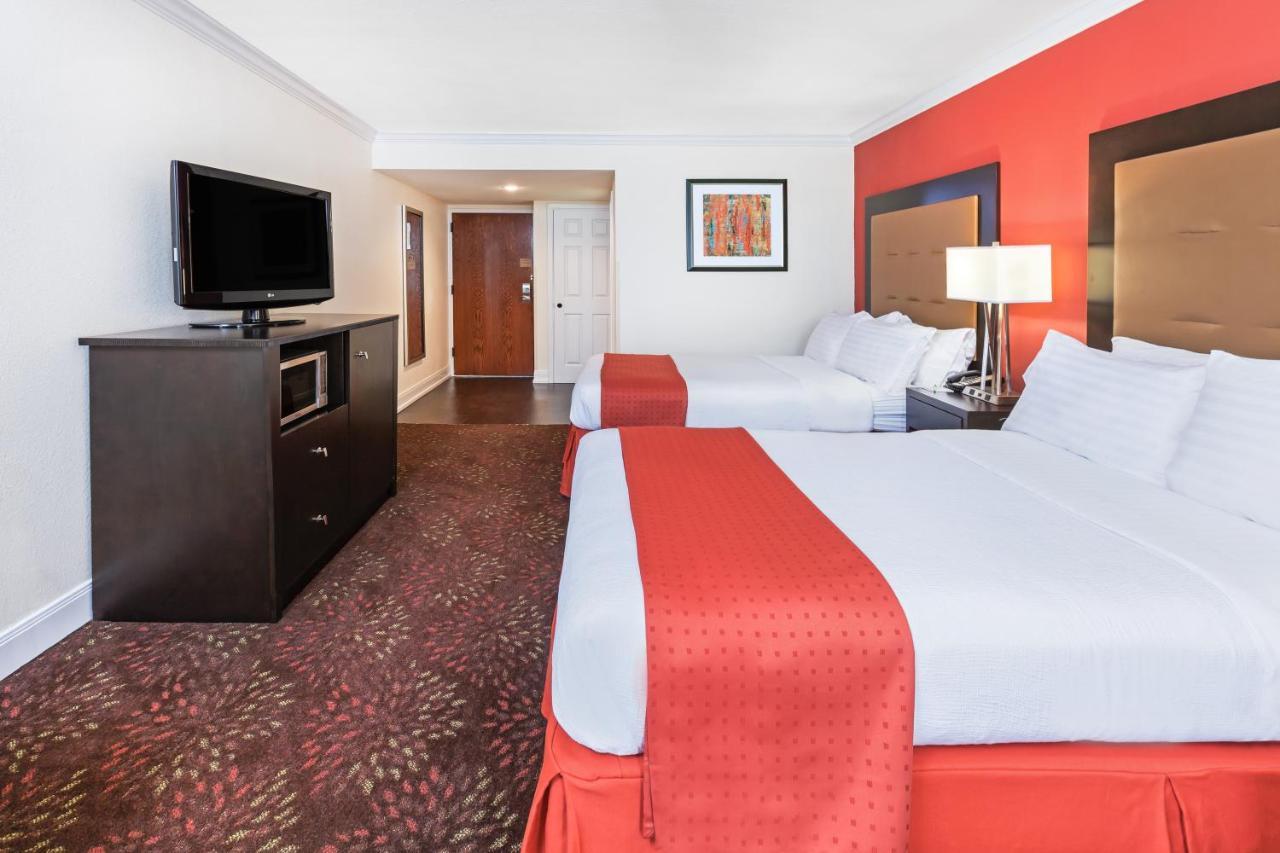 Holiday Inn Tyler - Conference Center By Ihg Ngoại thất bức ảnh